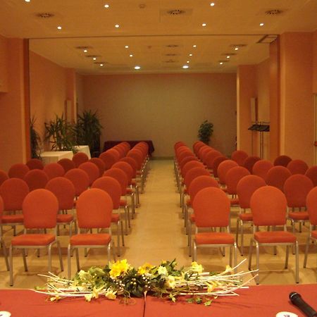 Hotel Langhe & Monferrato Costigliole d'Asti Bagian luar foto