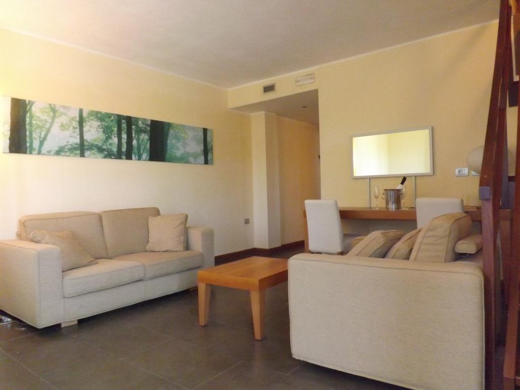 Hotel Langhe & Monferrato Costigliole d'Asti Bagian luar foto
