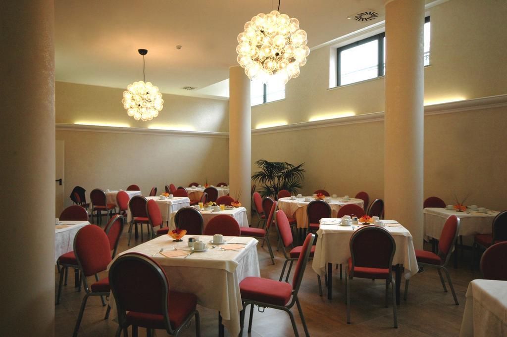 Hotel Langhe & Monferrato Costigliole d'Asti Bagian luar foto