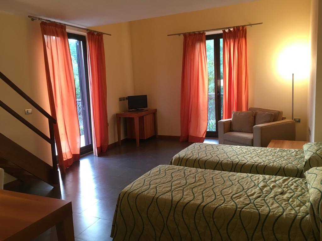 Hotel Langhe & Monferrato Costigliole d'Asti Bagian luar foto